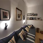 Manolia House *