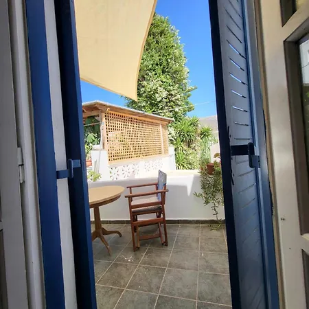 Manolia House アパート パロス島