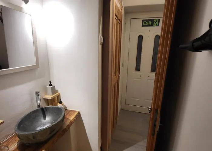 Manolia House פארוס