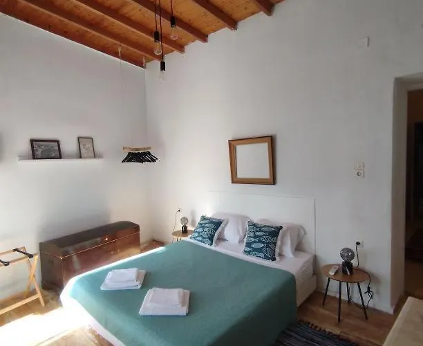 דירה Manolia House